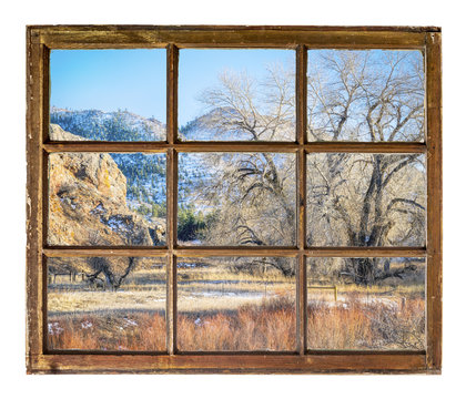 Fototapeta mountain valley with pastures