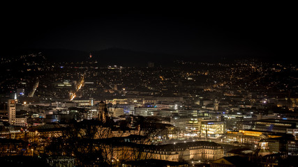 Fototapeta na wymiar Stuttgart bei Nacht