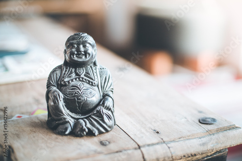 "Buddha in Wohnzimmer, Feng Shui" Stockfotos und lizenzfreie Bilder auf