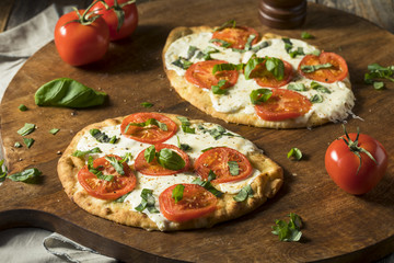 Mozarella Basil and Tomato Flatbread PIzza