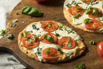 Mozarella Basil and Tomato Flatbread PIzza