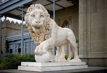 Sculpture of lion in garden of Vorontsov's Palace