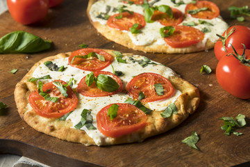 Mozarella Basil and Tomato Flatbread PIzza