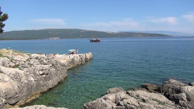 boat on krk