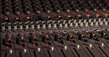 Obraz premium Mixer audio professionale