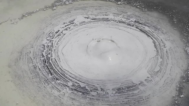 地獄めぐり　鬼石坊主地獄