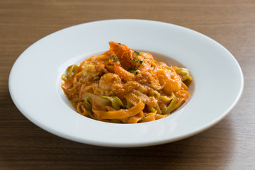 トマトクリームソースパスタ