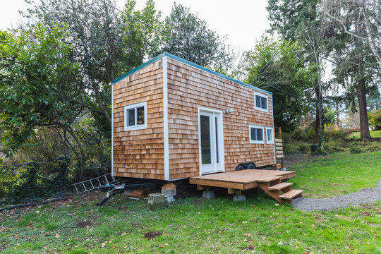 Portlable Tiny Home in Back Yard