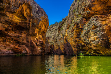 Fototapeta na wymiar Sao Francisco River, one of the most importants river of Brazil, on Xingo cannyons - showing blue sky and rocks a very beautiful place - hdr 