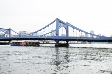隅田川に架かる清洲橋