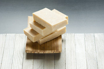 Soaps stack, balance