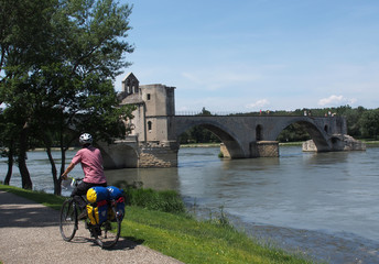 Pont d'Avignon am Rhoneradweg