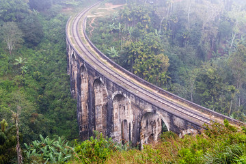 Fototapeta na wymiar bridge railways in the mountains, Ella, Sri Lanka