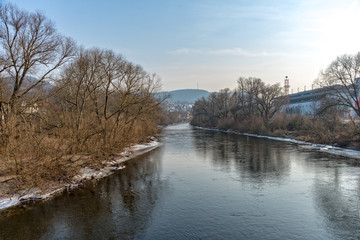 Fototapeta na wymiar The River Saale in winter with ice on the banks