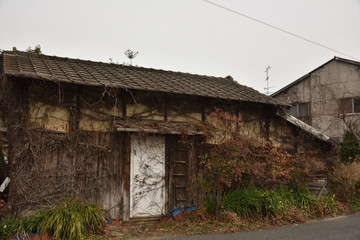 Fototapeta na wymiar 日本の岡山の廃屋