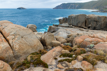 Fototapeta na wymiar Landscape view of the coastline near The Gap, in the Torndirrup National Park, Albany, Western Australia