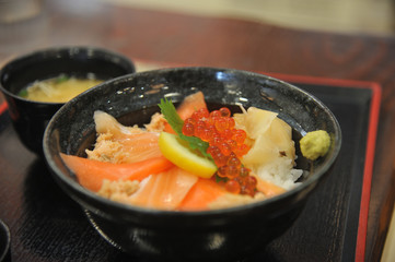 日本の美味しい丼料理