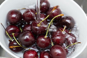 washing fresh cherries