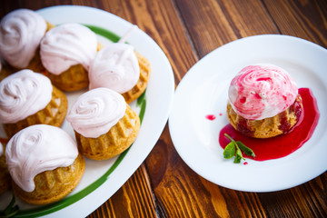 sweet muffins with berry cream