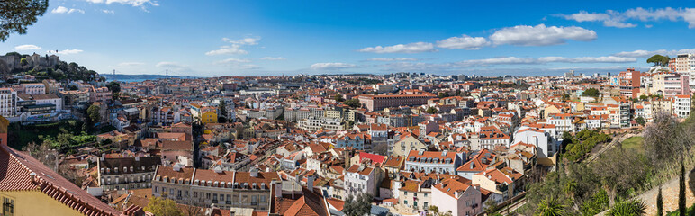 Fototapeta na wymiar Blick auf Lissabon; Portugal