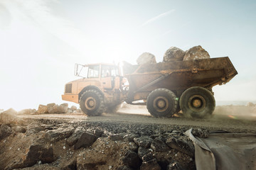 Obraz premium camion de chantier en action