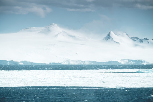 Panorama of huge Mountains - Antarctica