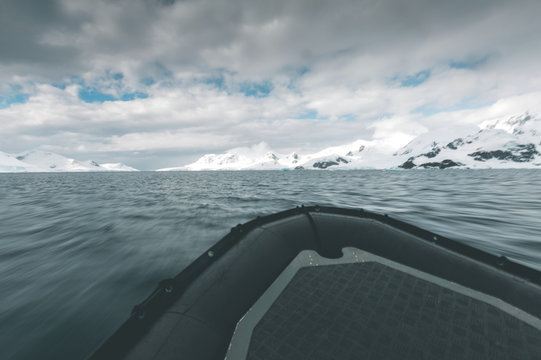Cruising through the Landscape - Antarctica