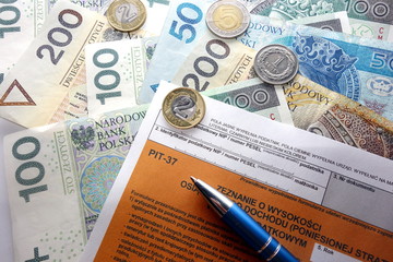Polish form PIT-37 for individual tax return
