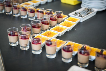 Catering & Buffet / Creme Brullee & Mousse au Chocolat