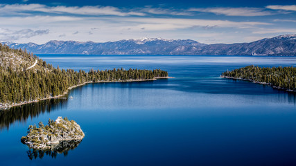 Lake Tahoe West shore view including Fannette Island in the winter of 2018 - obrazy, fototapety, plakaty