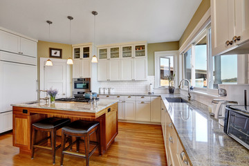 Amazing white kitchen with pure white kitchen cabinets