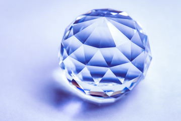 クリスタル, The Shining Crystal