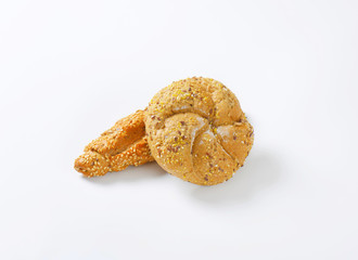 bun and roll with seeds