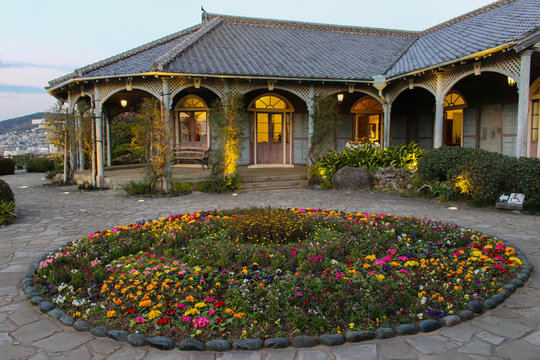 グラバー邸」の写真素材 | 366件の無料イラスト画像 | Adobe Stock