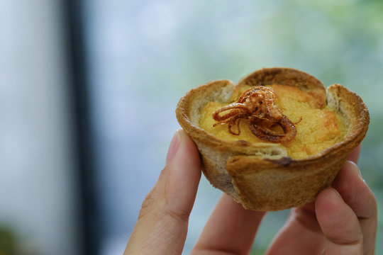 Close up Homemade    Taro Custard in Taro Toast Tarts. (selective Focus)