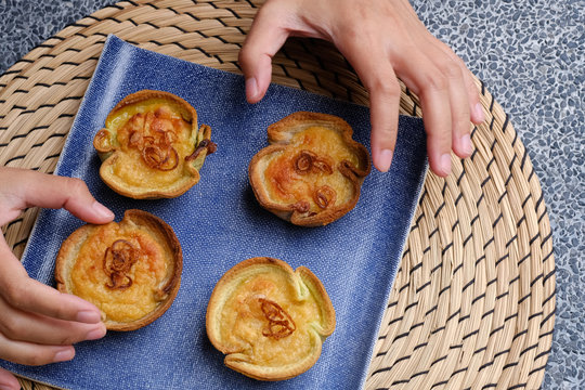 Close up Homemade    Taro Custard in Taro Toast Tarts. (selective Focus)