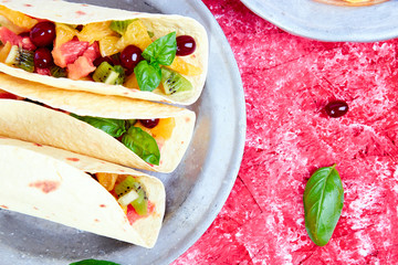 Fruit tacos. Summer snacks.
