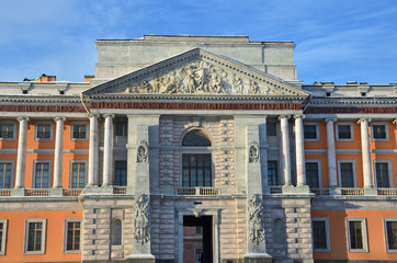 Михайловский замок, фрагмент фасада. Санкт-Петербург