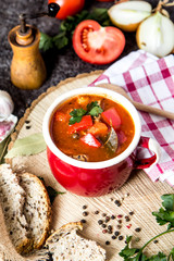 Zupa gulaszowa