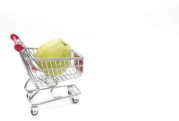 Buying a apple from supermarket, Apple in shopping cart