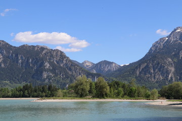 Fototapeta na wymiar Blick auf die Alpen in Füssen am Forggensee Deutschland