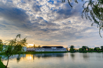 Fototapeta premium Beautiful sunset clouds over the Nurigeli lake