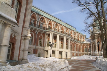 Fototapeta premium Grand Palace in Tsaritsyno reserve, Moscow, Russia. The residence of Catherine the great