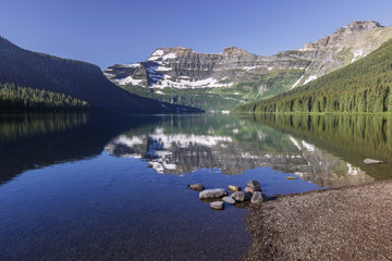 Fototapeta na wymiar Cameron Lake, Waterton National Park, Canada
