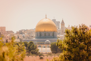Fototapeta premium Jerusalem view Temple Mountain from the Olive mountain, IsraelJerusalem view from the Olive mountain, Israel