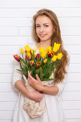 beautiful woman with a tulips