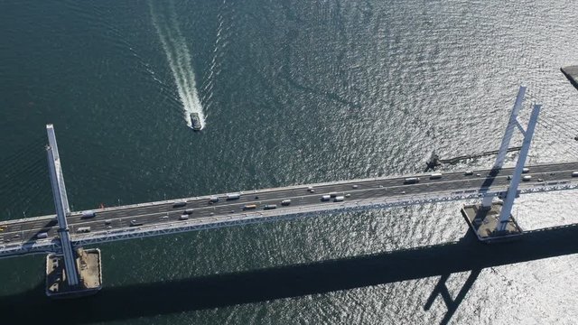 ベイブリッジ／空撮
