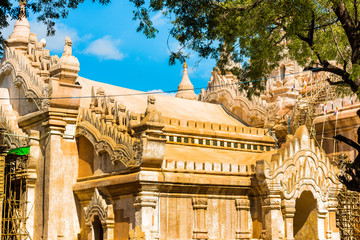Obraz premium View of the temple building in Bagan, Myanmar. Close-up.