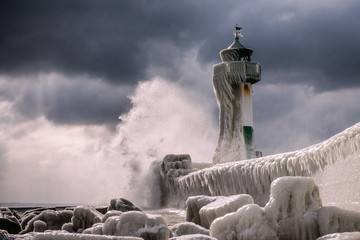 Frozen Lighthouse in Winter / Leuchtturm im Winter