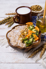 Oatmeal with fruit